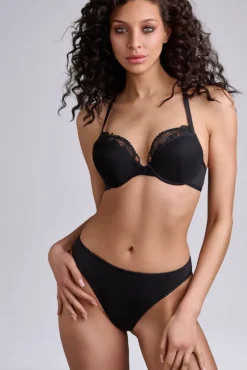 the-mauritshuis-push-up-bra