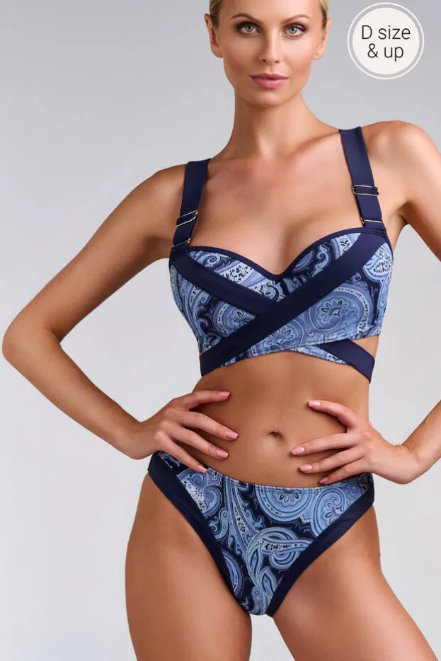 cache-coeur-plunge-balcony-bikini-top