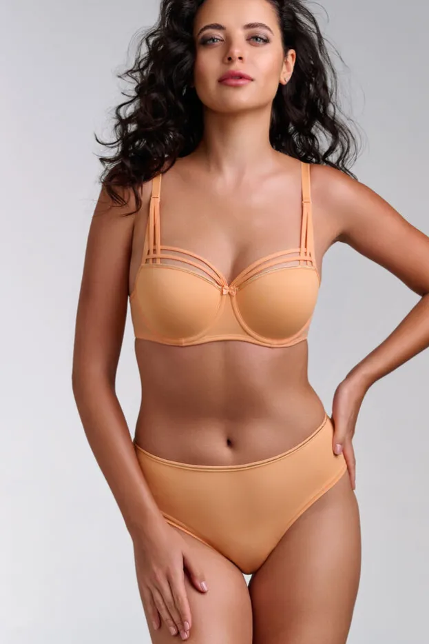 dame-de-paris-balcony-bra