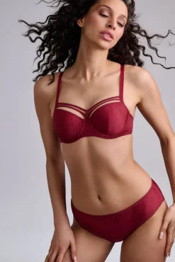 seduction-plunge-balcony-bra
