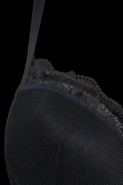 the-mauritshuis-push-up-bra